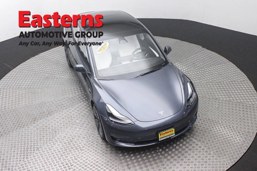 Used 2023 Tesla Model 3 Standard Range RWD image 3