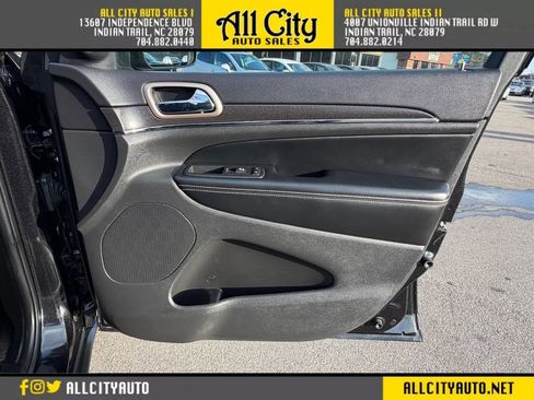 Used 2016 Jeep Grand Cherokee Limited image 27