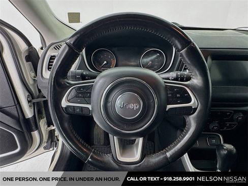 Used 2018 Jeep Compass Latitude w/ Popular Equipment Group image 11