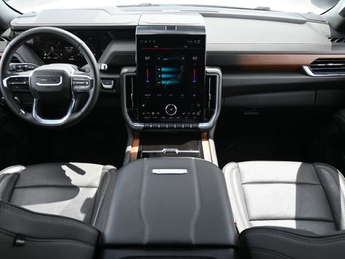 Used 2025 GMC Yukon Denali image 34