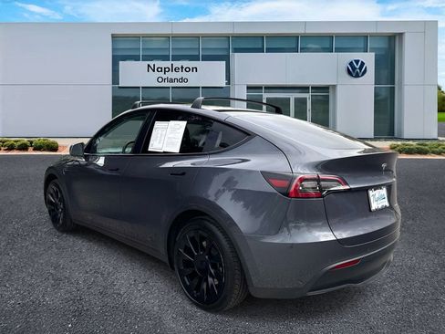 Used 2022 Tesla Model Y Long Range AWD/4WD image 7