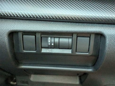 Used 2024 Subaru Crosstrek 2.0i Premium image 26