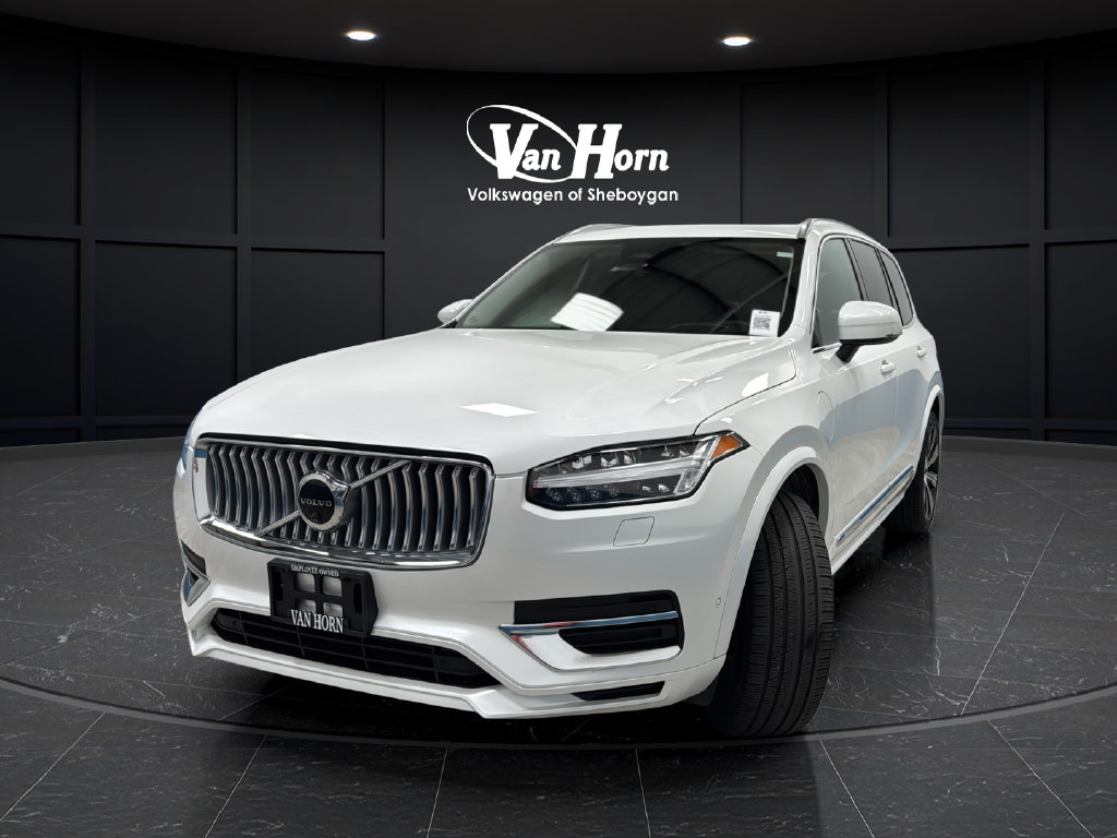 Used 2024 Volvo XC90 T8 Ultimate w/ Protection Package Premier AWD/4WD image 3