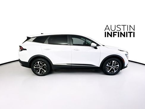 Used 2024 Kia Sportage EX FWD image 8