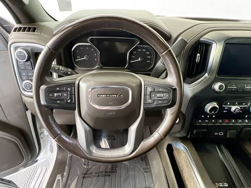 Used 2021 GMC Sierra 1500 Denali w/ Denali Ultimate Package AWD/4WD image 8