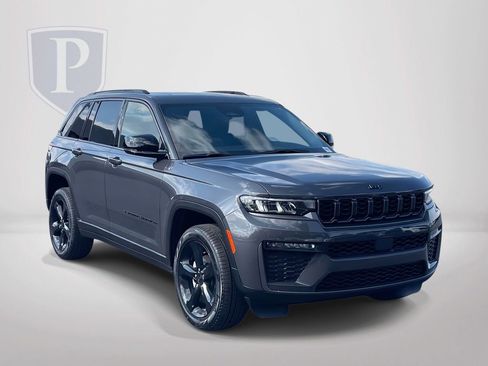 New 2026 Jeep Grand Cherokee Limited w/ Limited Altitude Package AWD/4WD image 2