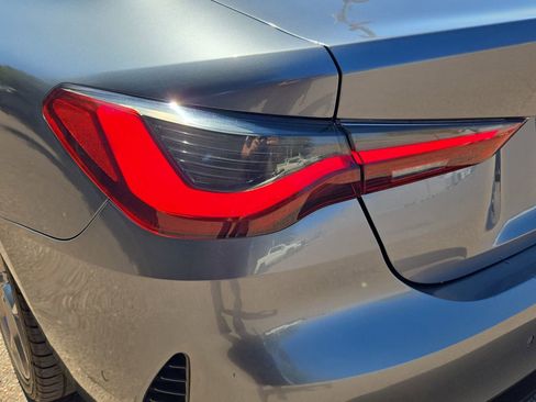 Used 2021 BMW 430i Coupe w/ Parking Assistance Package RWD image 18