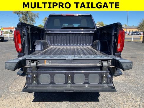 Used 2023 GMC Sierra 1500 SLT w/ SLT Premium Package image 9