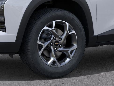 New 2025 Chevrolet Trax LT w/ Driver Confidence Package image 9