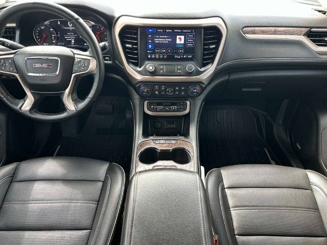 Used 2023 GMC Acadia Denali w/ Denali Technology Package AWD/4WD image 10