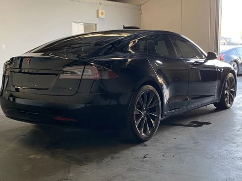 Used 2019 Tesla Model S Standard Range image 4