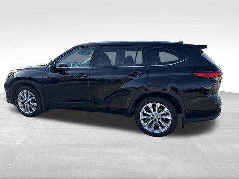 Used 2020 Toyota Highlander Limited image 8