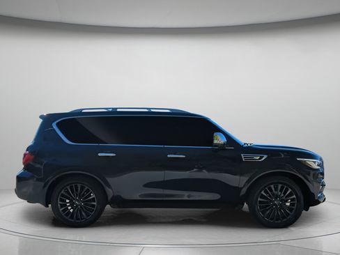Used 2022 INFINITI QX80 Sensory w/ Cargo Package image 32
