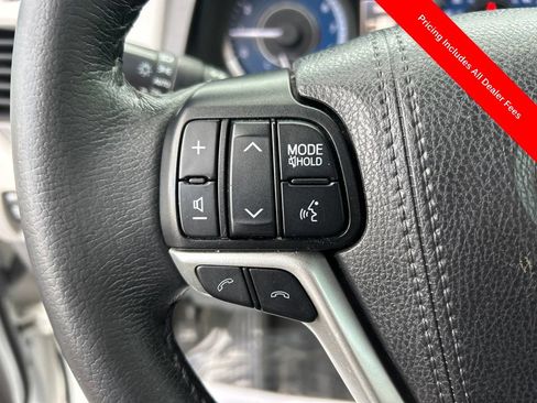 Used 2020 Toyota Sienna XLE Premium AWD/4WD image 9