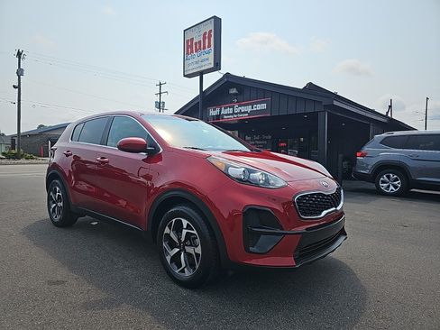 Used 2022 Kia Sportage LX FWD image 1
