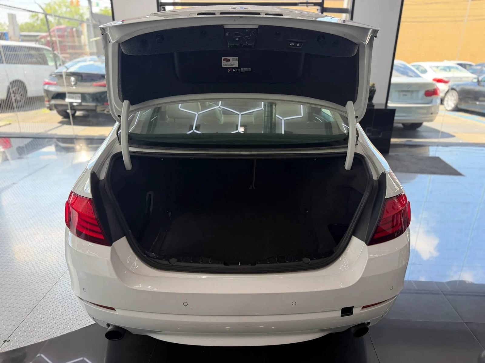 Used 2013 BMW 535i xDrive Sedan AWD/4WD image 13