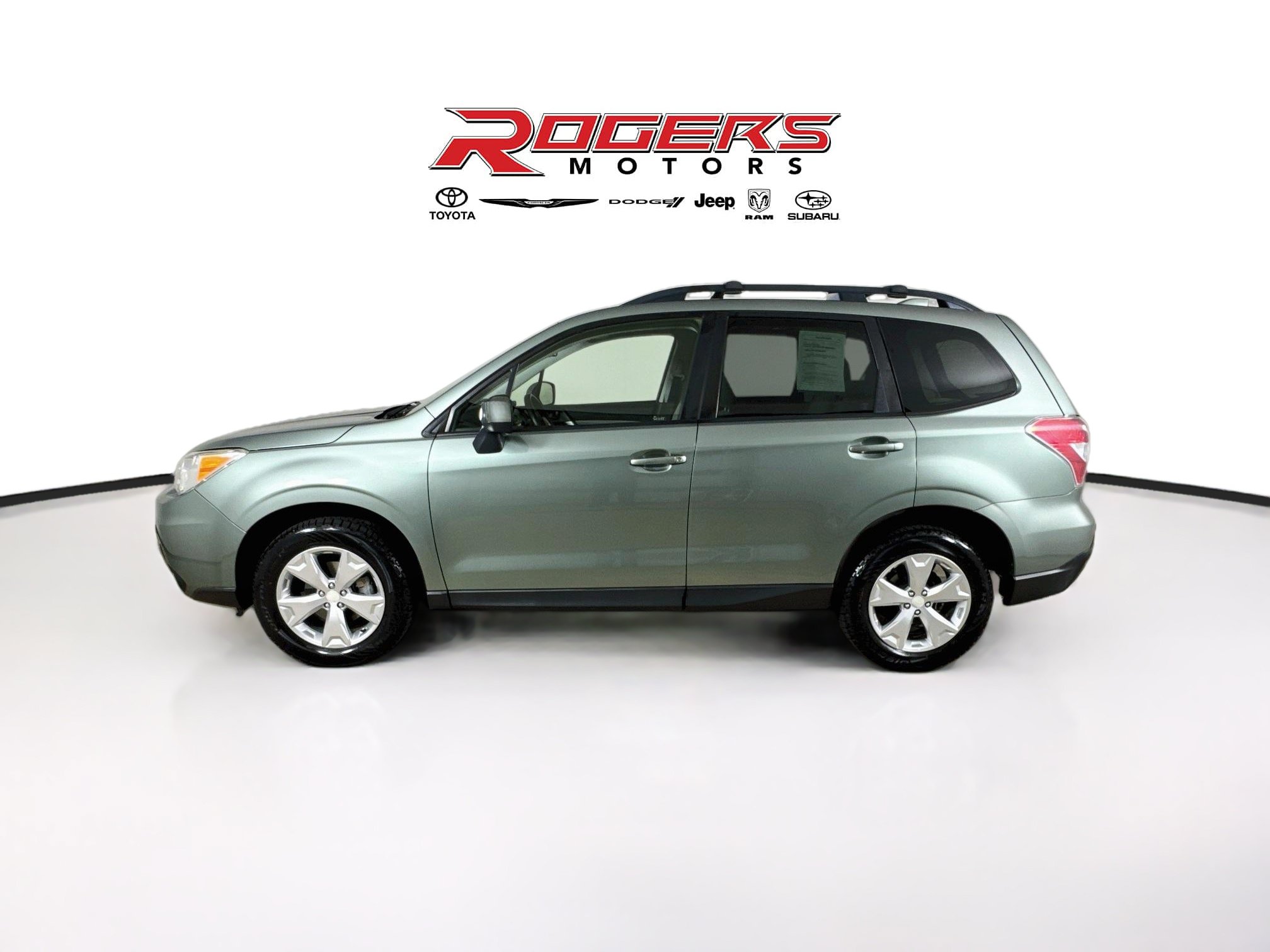 Used 2016 Subaru Forester 2.5i Premium AWD/4WD image 4