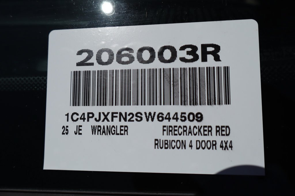 Certified 2025 Jeep Wrangler Unlimited Rubicon AWD/4WD image 39