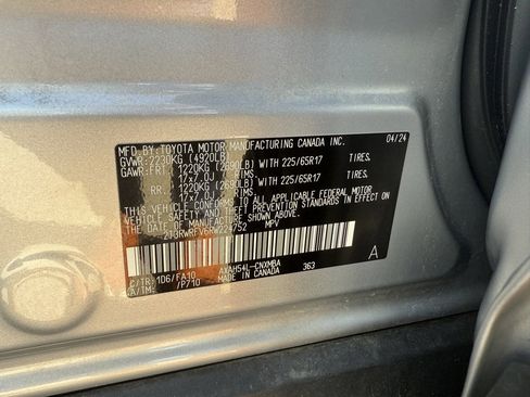 Used 2024 Toyota RAV4 XLE image 40