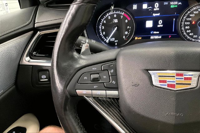 Used 2024 Cadillac XT6 Sport w/ Technology Package AWD/4WD image 27