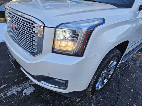 Used 2015 GMC Yukon XL Denali w/ Open Road Package image 18