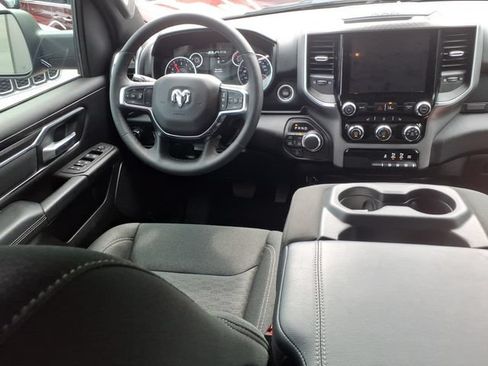 Used 2025 RAM 1500 Big Horn AWD/4WD image 5