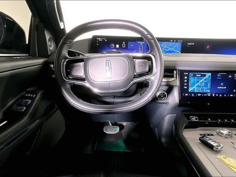 Used 2026 Lincoln Navigator Reserve w/ Jet Appearance Package AWD/4WD image 8