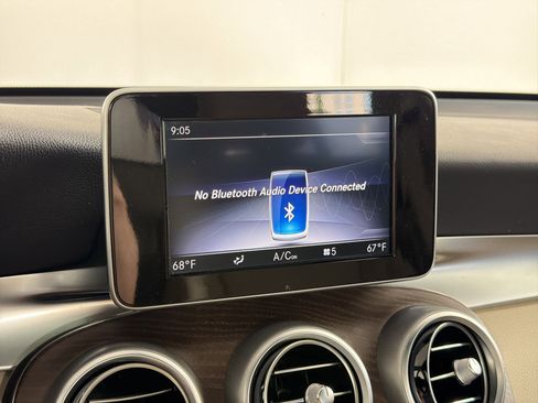 Used 2018 Mercedes-Benz GLC 300 4MATIC image 24