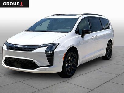 New 2027 Chrysler Pacifica Limited