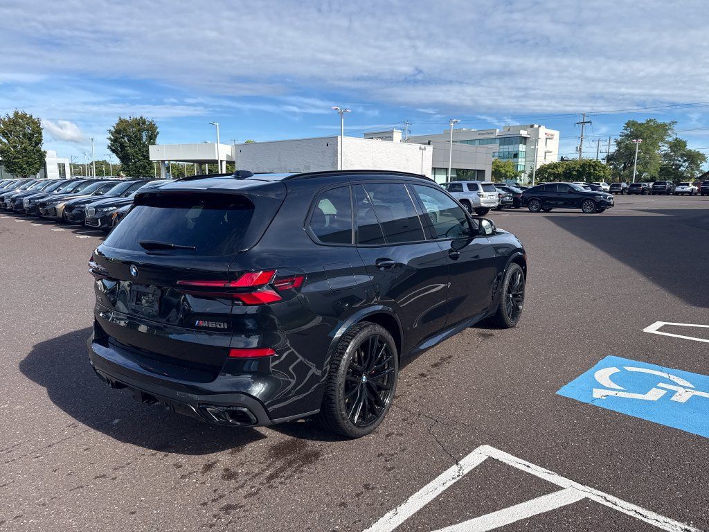 Certified 2024 BMW X5 M60i AWD/4WD image 5