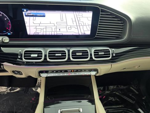 Certified 2026 Mercedes-Benz GLS 580 4MATIC image 21
