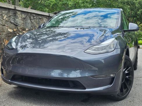 Used 2023 Tesla Model Y AWD image 75