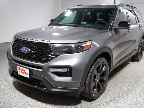 Used 2023 Ford Explorer ST w/ Technology Package AWD/4WD image 34