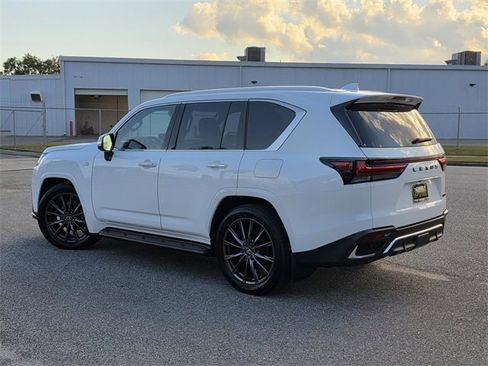 New 2025 Lexus LX 600 F Sport image 4
