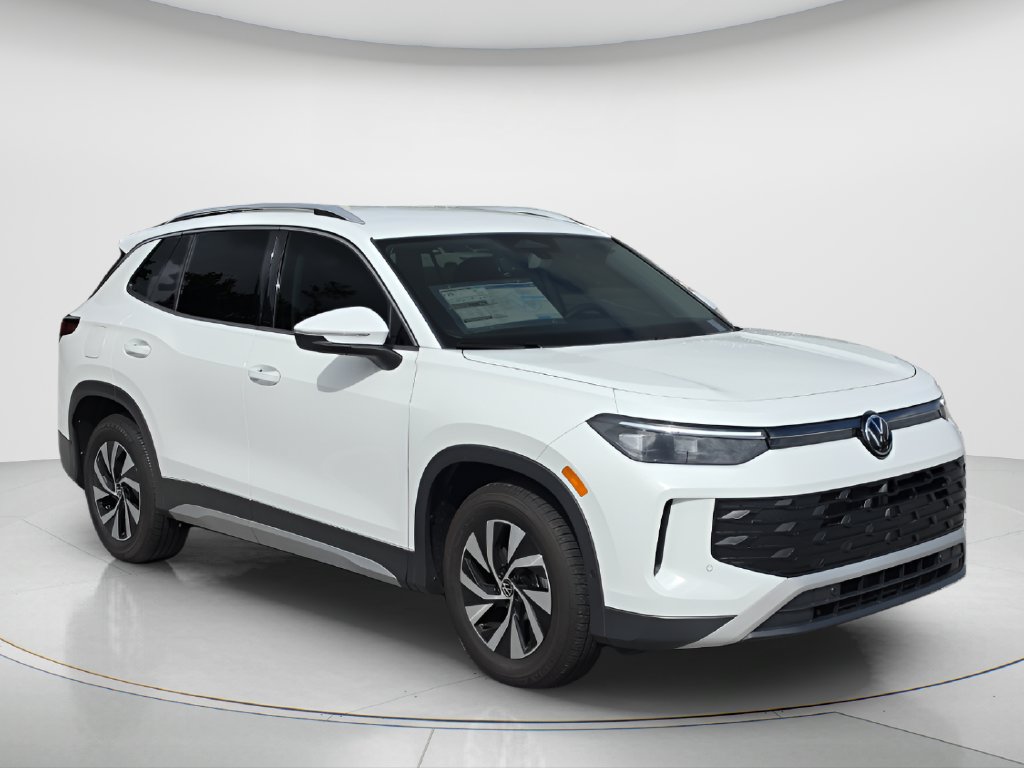 New 2026 Volkswagen Tiguan S FWD image 3