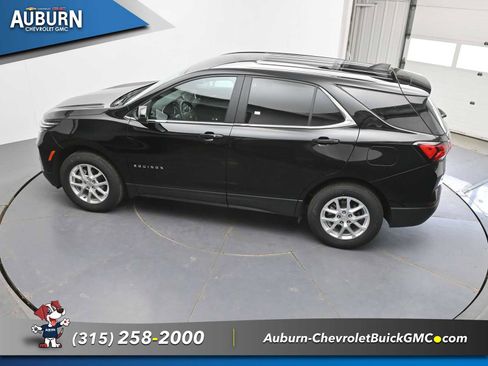 Used 2023 Chevrolet Equinox LT AWD/4WD image 29