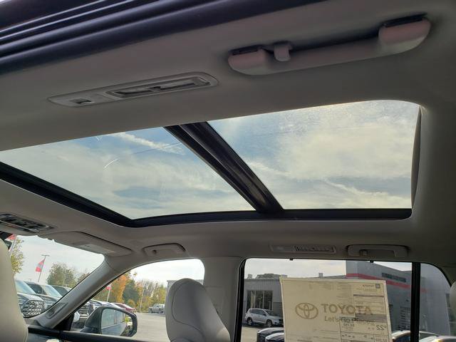 New 2026 Toyota Grand Highlander AWD image 13