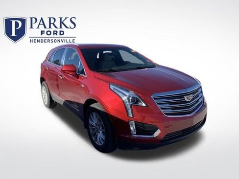Used 2019 Cadillac XT5 Base image 1