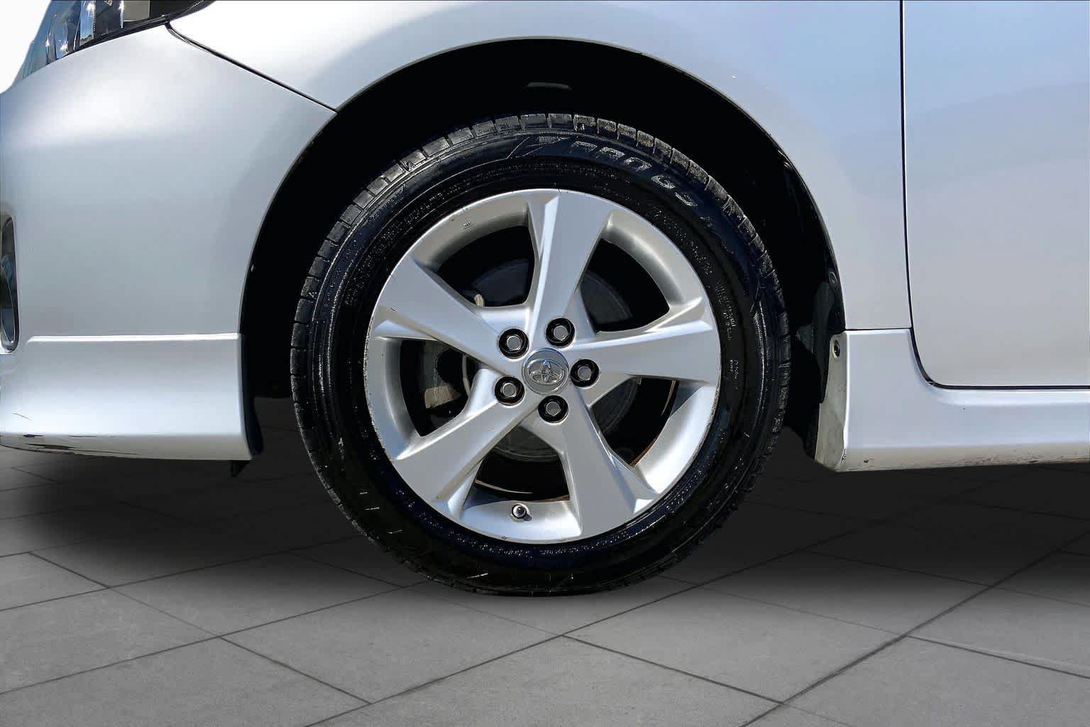 Used 2013 Toyota Corolla S FWD image 11