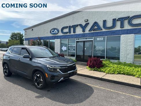 Used 2024 Kia Seltos EX AWD/4WD image 1