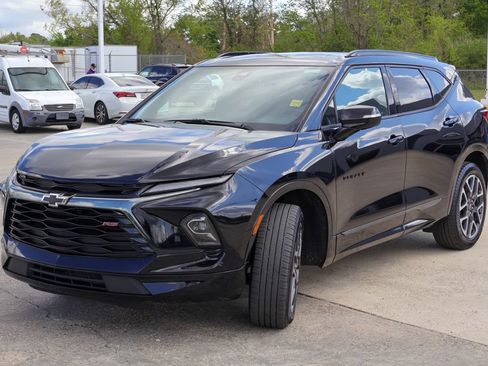 Used 2025 Chevrolet Blazer RS FWD image 25