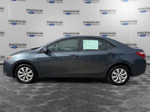 Used 2015 Toyota Corolla LE image 2