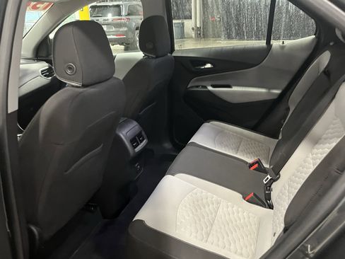 Used 2020 Chevrolet Equinox LS w/ LS Convenience Package image 13
