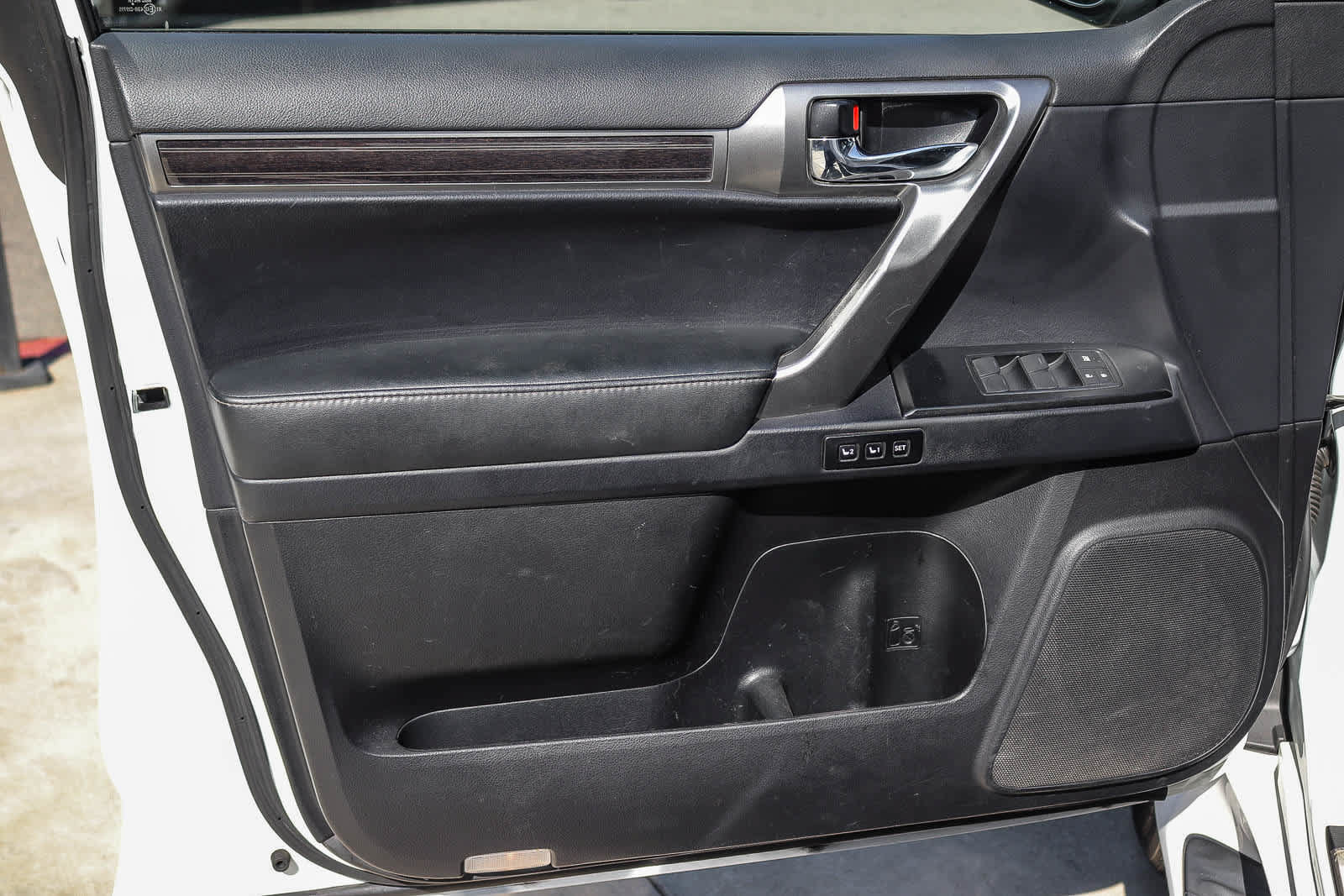 Used 2022 Lexus GX 460 Premium w/ Premium Package AWD/4WD image 19