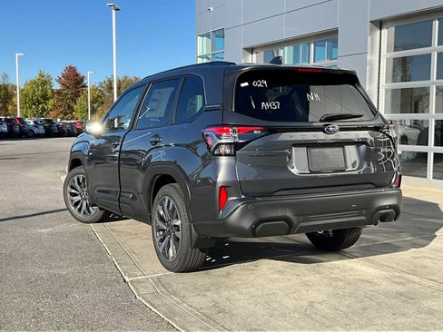 New 2025 Subaru Forester Touring image 11