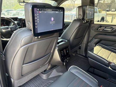 Used 2026 GMC Yukon XL AT4 Ultimate image 30