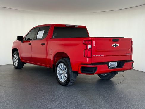 Used 2022 Chevrolet Silverado 1500 Custom w/ Safety Confidence Package image 6