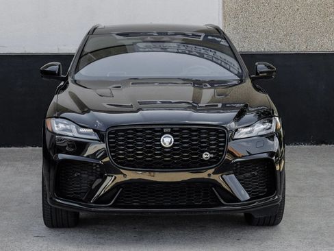 Used 2025 Jaguar F-PACE SVR AWD/4WD image 7