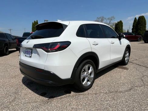 Used 2025 Honda HR-V LX image 5