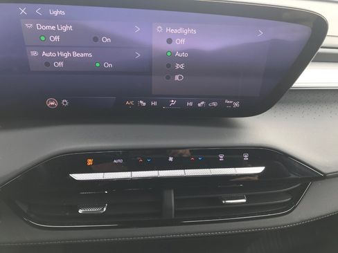 Certified 2025 Buick Enclave Avenir w/ Super Cruise Package image 19